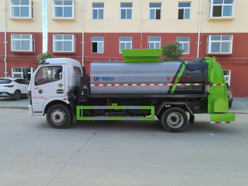 國(guó)六大多利卡餐廚垃圾車(chē)