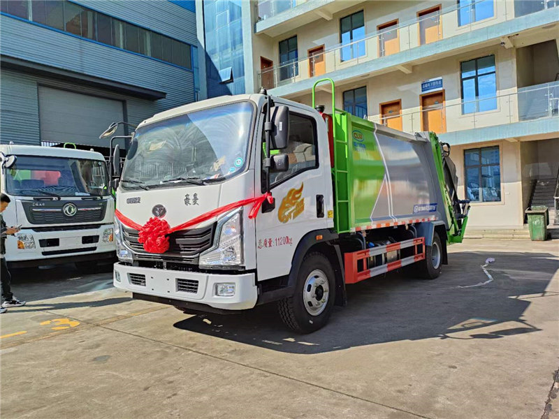 豪曼?立九?方壓縮垃圾車性價高